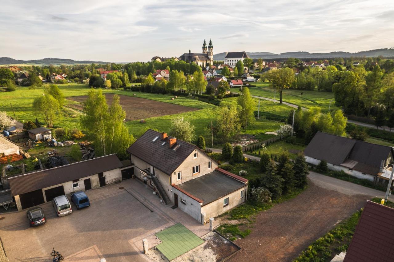 Agroturystyka Zielna 16. Krzeszow  ภายนอก รูปภาพ